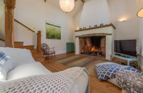 Field Row - Photo 11