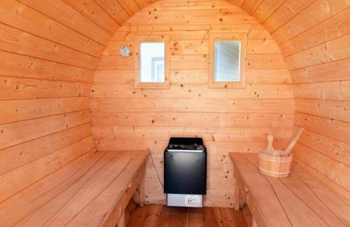 Holiday Homes With Pool, Sauna and Jacuzzi - Foto 18