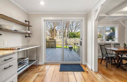 2BR Home|Downtown Rockport w/parking|Walk 2 Ocean - Foto 30