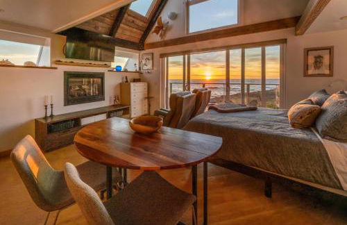 Spectacular Oceanfront Studio with Hot Tub & Loft - Foto 5