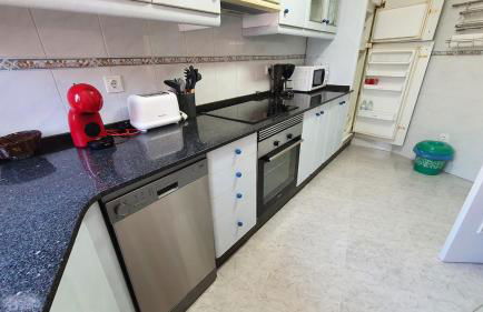 En el centro, garaje privado y terraza - Foto 9