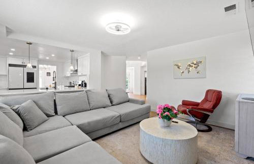 Luxe Spacious Home Near Parks Fully Equipped - Foto 67