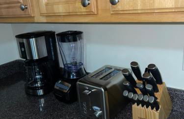 Cozy 2 Bedrooms 1and half Bathrooms Near Prudential with Parking Entire Apartment - Foto 6