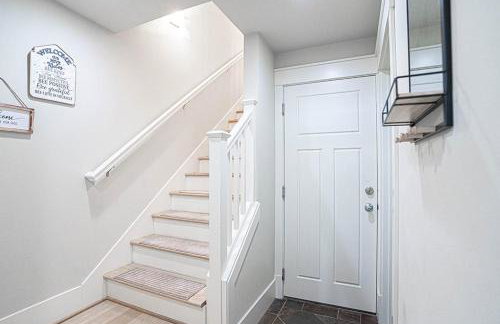 Exquisite Central Townhome with Spacious Loft and Gourmet Kitchen - Foto 29