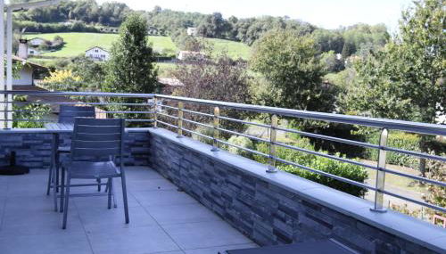 Gîtes Jara et Mendia, Maison Eguzki-Lore, Saint-Jean-Pied-de-Port, Pays Basque - Foto 4