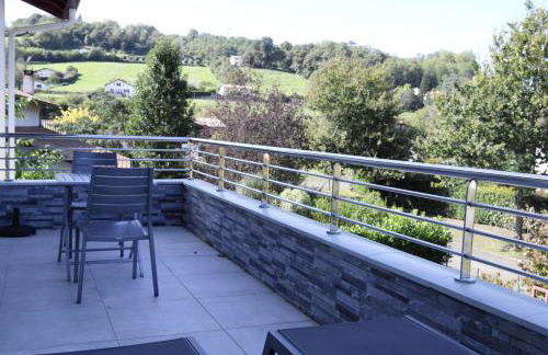 Gîtes Jara et Mendia, Maison Eguzki-Lore, Saint-Jean-Pied-de-Port, Pays Basque - Foto 4