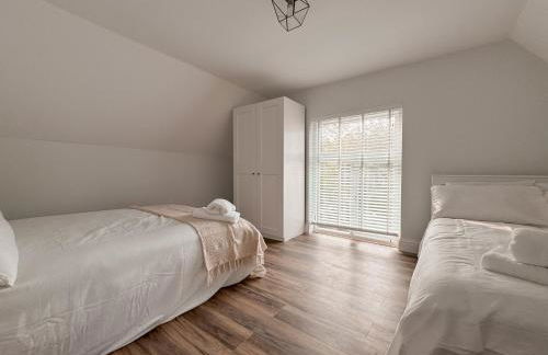 Plush Leeds Bungalow, Free Parking - Foto 8