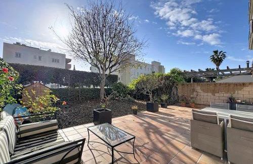 Piso con jardín cerca playa - Foto 1