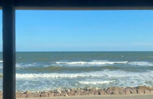 Beach House with Ocean view - Photo 16