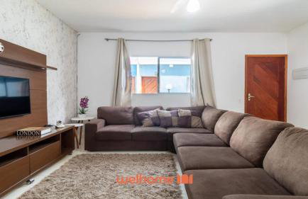 Casa em Itanhaem pe na areia com piscina - Foto 1