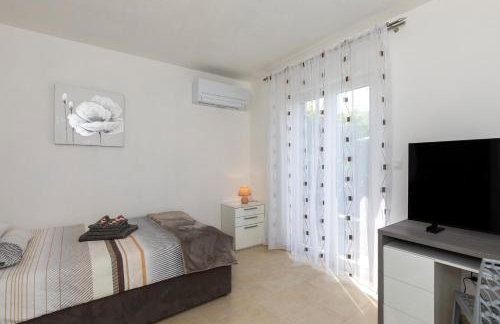 House Zrile with garden and jacuzzi - Foto 29