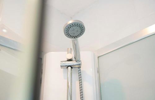 New! 5BR in Newton Drive - Foto 35