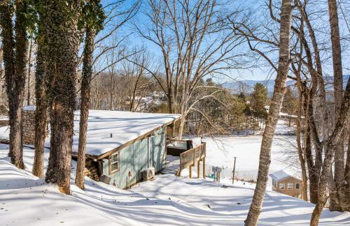 Lazy Lake 3BR Cabin w/ Mtn Views + Hot Tub +Wi-Fi - Foto 48