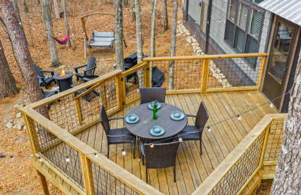 River Cabin - Fire Pit, Kayaks, Games, Dog Park - Foto 16