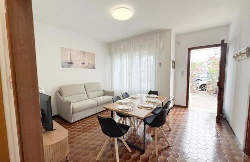 Intera casa, 100 m dal mare, grande giardino - Photo 9