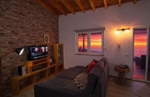 Stunning ocean view with 3 islands in front of you - Photo 11