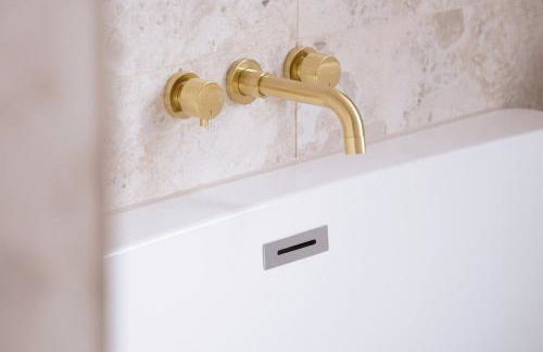 Our House Collective - Luxury Stay in Lincoln City Centre, Hot tub, Sleeps 16 - Foto 42