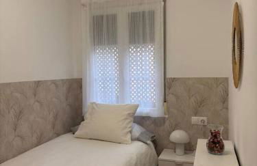 Bonito y muy fresco apartamento con patio privado - Foto 44