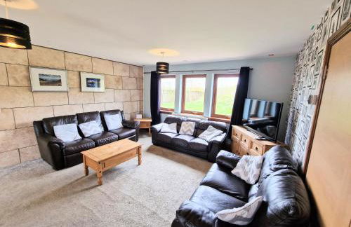 Lbtie Lodge with Two Private Hot Tubs - Fife - Loch Leven - Lomond Hills - Photo 47