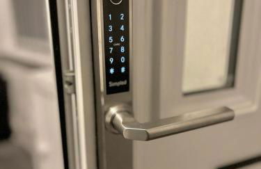 Whitmore House By RMR Accommodations - Newly Refurbed - Modern - Parking - Central - Foto 46