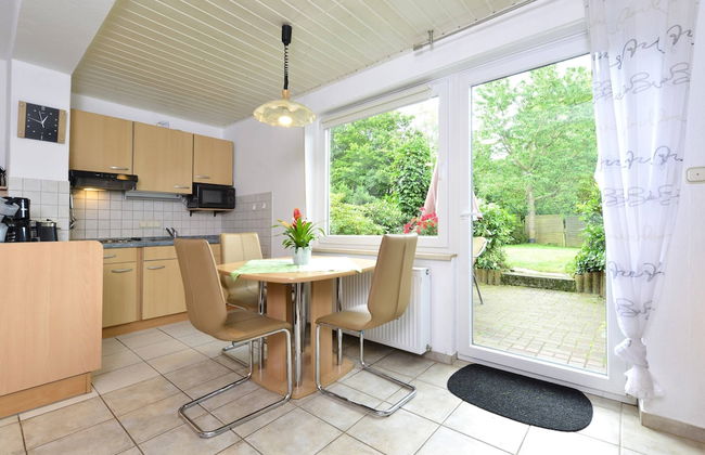 Garden-view Apartment in Heringhausen Lake City Centre - Photo 12