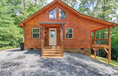 Private Murphy Cabin Rental with Wraparound Porch! - Foto 1