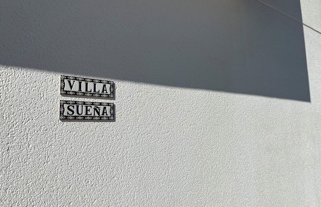 Luxury Three Bedroom Villa With Private Pool and Rooftop Solarium - Foto 36