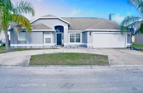 Spacious 4-bedroom 2-bath Abode - Foto 27