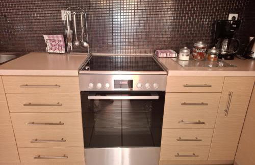 V & G House - Photo 13