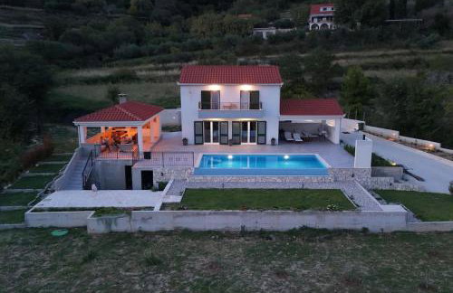 Secluded house - guaranteed privacy - heated pool - Photo 3