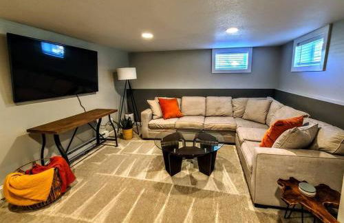 Ultra Comfy, Spotless & Spacious, Private Home in Boyne, Dogs Ok, Walk to Town - Foto 30