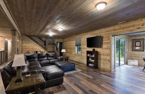 Serenity Ridge 6 Br Sleeps 16 Pool Hot Tub - Foto 44