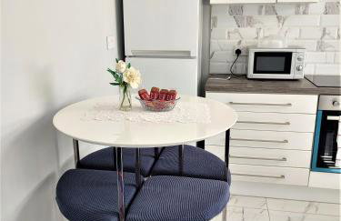 Newly Refurbished 2- Bed Stylish Home - Foto 40