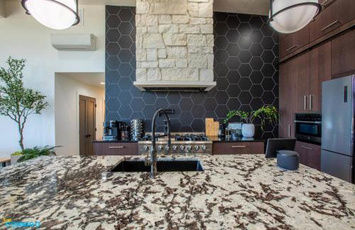 Gathering Place Hot Tub Game rooms - Photo 32