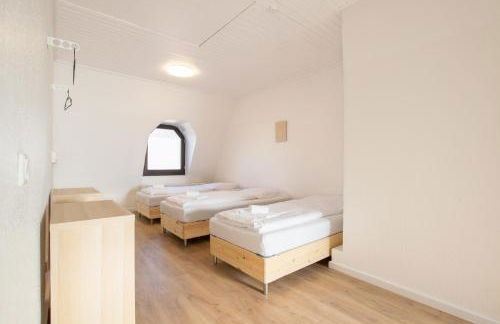 Tolstov Apartments - City Apartments with 2 , 3 and 6 Rooms - 15 Min to Messe DUS and Old Town DUS - Foto 28