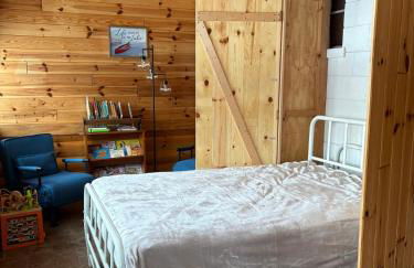 Serene Lake House for a grand getaway! - Foto 21