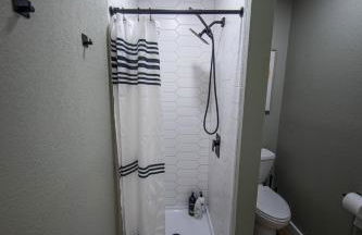 Unwind at this Modern Bethel Village Escape - Foto 26