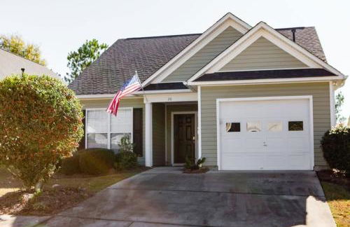 The Lucky Charm Sunny Screened Porch Near USC&Base - Foto 4
