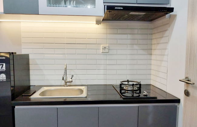 Homey And Cozy Living Studio Taman Melati Sinduadi Apartment - Photo 6