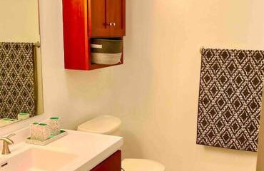 Coolest condo ever- Indy's best at your door step - Central Mass Ave! - Foto 14