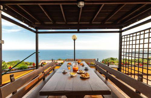 "Villa dei Poeti" piscina e vista mare mozzafiato - Foto 13