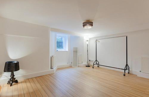 Luxuriously Curated 4BD Home Stoke Newington - Foto 9
