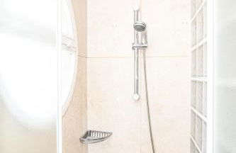 Vistas Increíbles y Confort en 1ª Línea de Playa - Photo 37