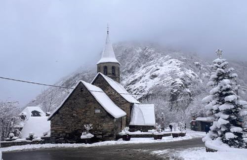 Casa de piedra con encanto en el bonito pueblo de Bagergue - Foto 8