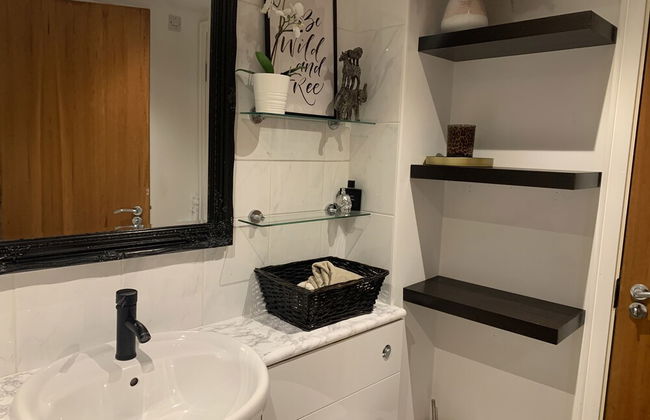 Luxury Modern Apartment With Stunning Balcony View - Foto 10