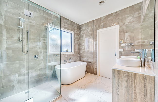 StayAU 6BR Deluxe Lakeview Point Cook - Foto 57