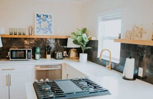 Dream On – Style & Comfort Near Historic Downtown - Foto 6