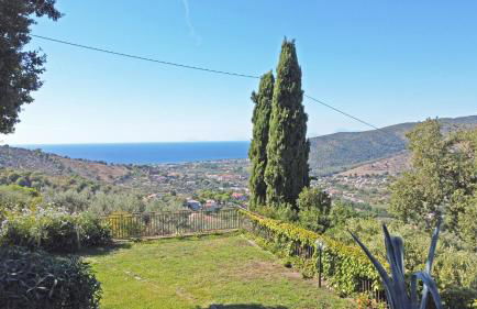 Elegante villa panoramica con giardino e idromassaggio a 10 minuti dal mare - Foto 3