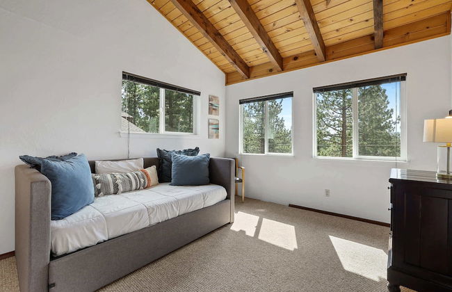 Hall Court Manor - Hot Tub, Pet Friendly, Pool Table! - Foto 14