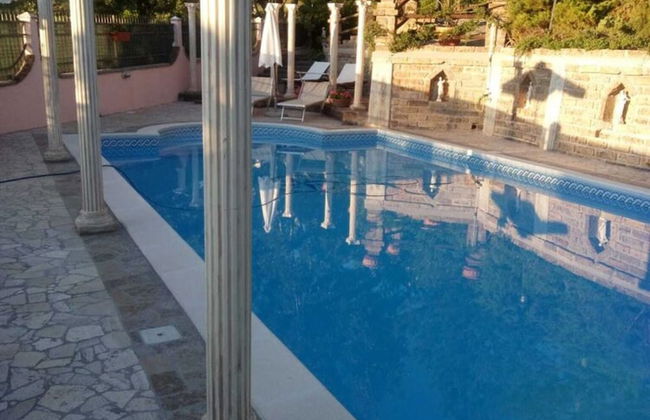 Villa in Tagliacozzo With Pool and Nature - Foto 1